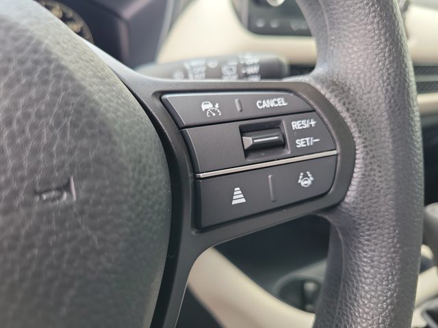 Used 2024 Platinum White Pearl Honda LX image 25