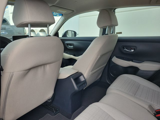 Used 2024 Platinum White Pearl Honda LX image 13