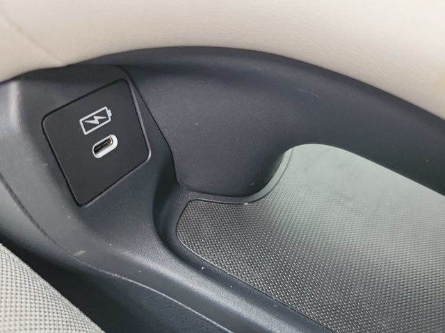 Used 2024 Platinum White Pearl Honda LX image 29
