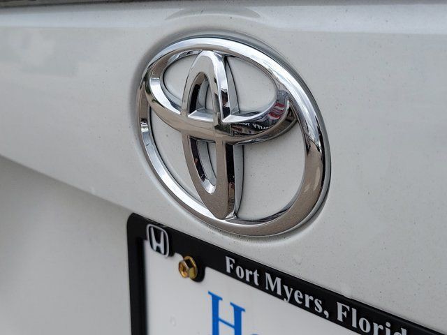 Used 2023 Wind Chill Pearl Toyota Limited image 8