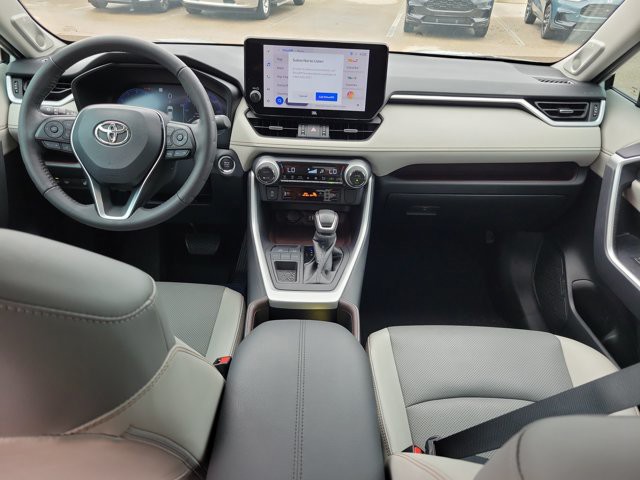 Used 2023 Wind Chill Pearl Toyota Limited image 19