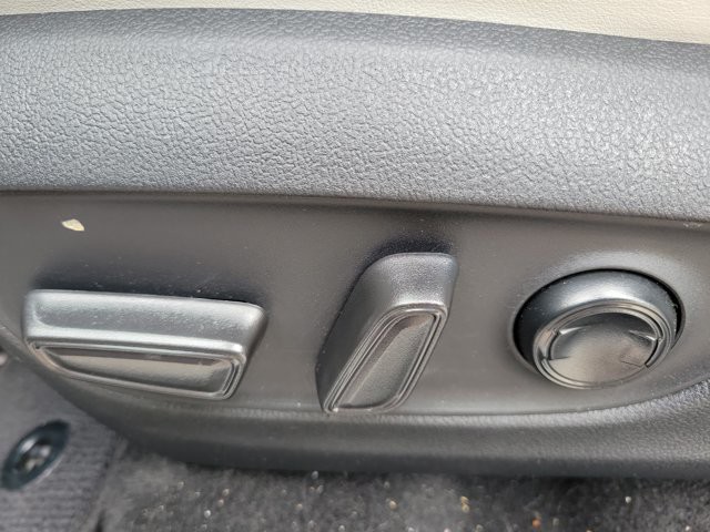 Used 2023 Wind Chill Pearl Toyota Limited image 25