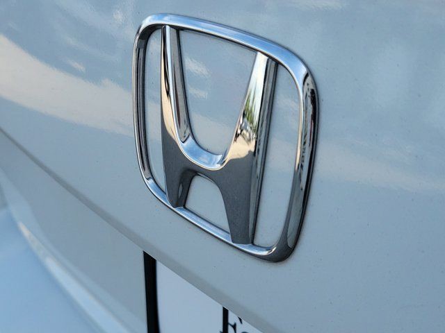Certified Used 2024 Platinum White Pearl Honda Touring image 8