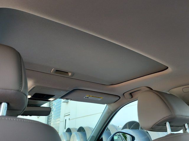 Certified Used 2024 Platinum White Pearl Honda Touring image 18