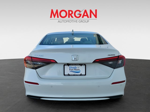 Certified Used 2024 Platinum White Pearl Honda Touring image 5