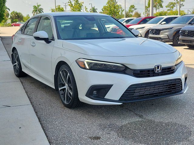 Certified Used 2024 Platinum White Pearl Honda Touring image 33