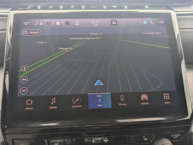 Used 2023 Diamond Black Crystal Pearlcoat Jeep Limited image 26