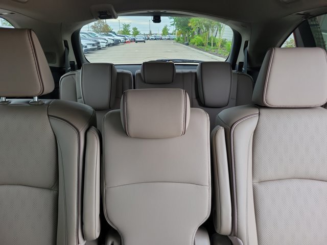 Used 2024 Platinum White Pearl Honda Elite image 19