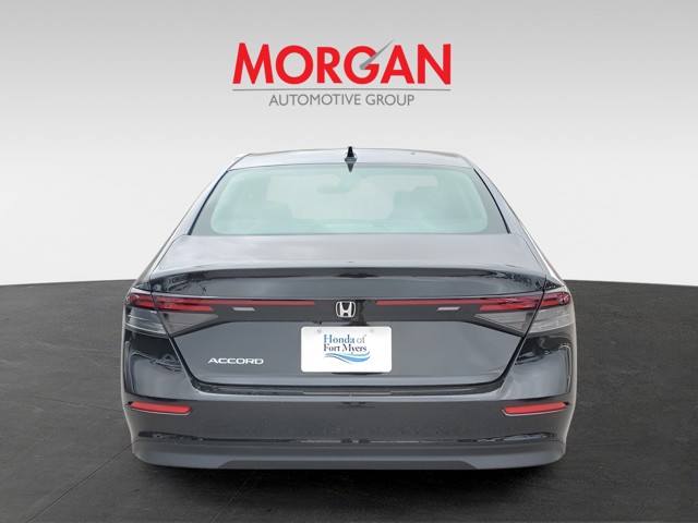 New 2026 Crystal Black Pearl Honda SE image 5