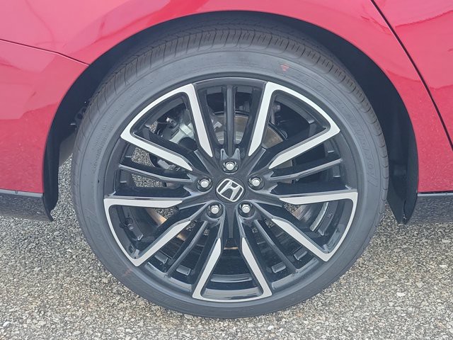 New 2026 Radiant Red Metallic Honda Touring image 11