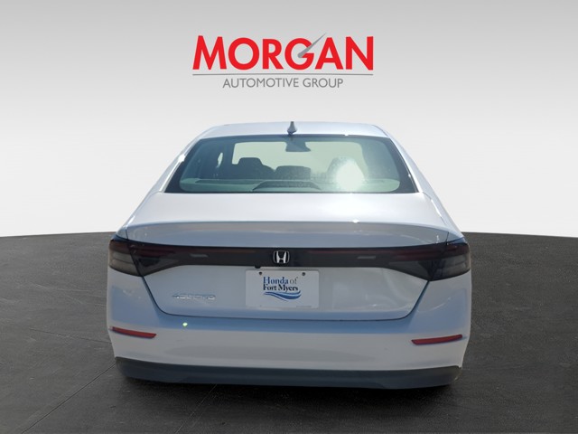 New 2026 Platinum White Pearl Honda LX image 5
