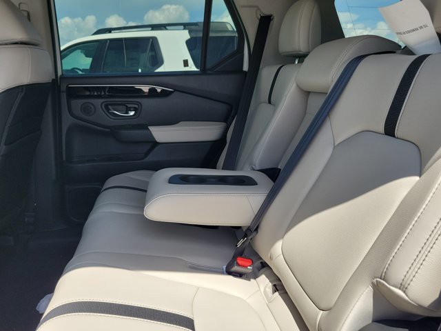 New 2026 Platinum White Pearl Honda RTL image 15