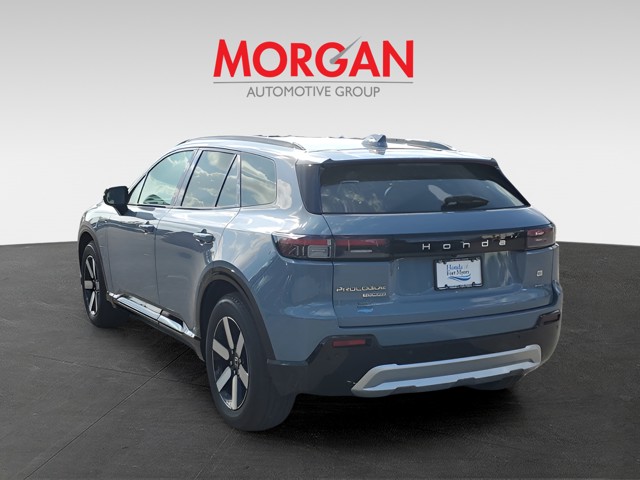 New 2026 Sonic Gray Pearl Honda Touring image 6