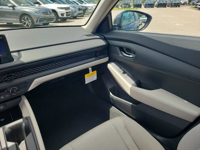 New 2026 Platinum White Pearl Honda LX image 17