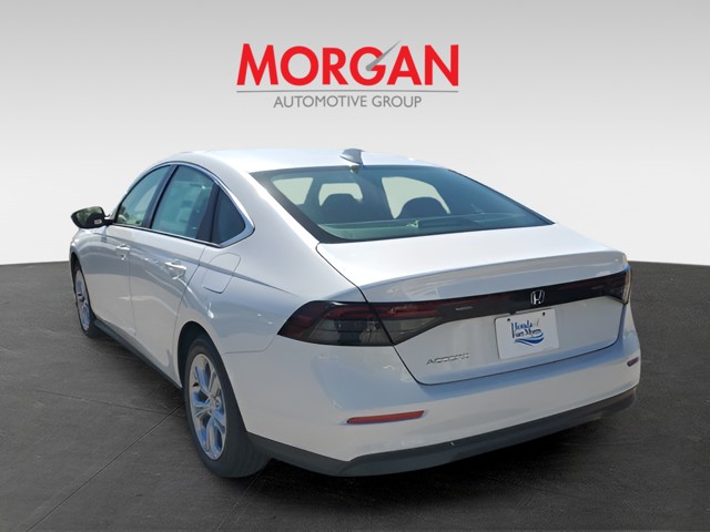 New 2026 Platinum White Pearl Honda LX image 4