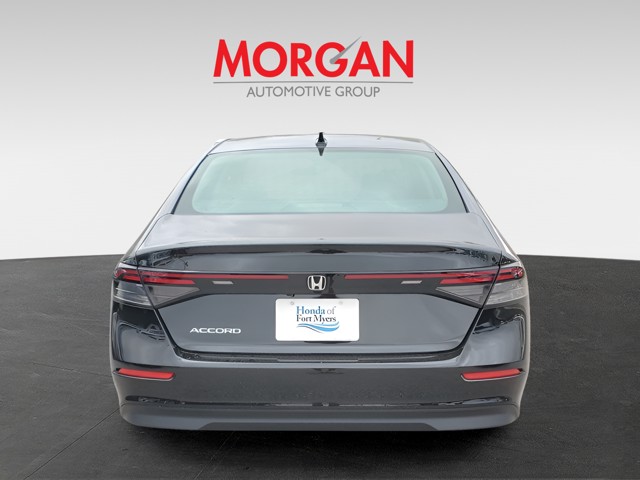 New 2026 Crystal Black Pearl Honda SE image 5
