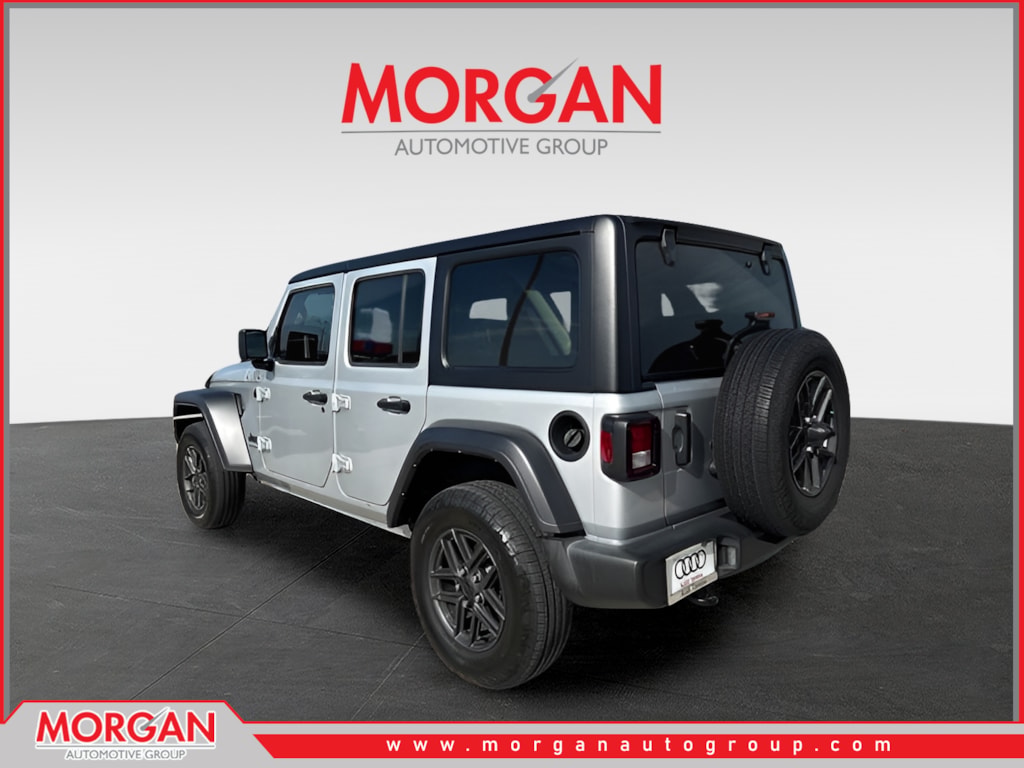 Used 2024 Silver Zynith Clearcoat Jeep Sport S image 5