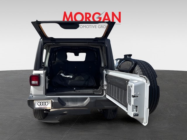 Used 2024 Silver Zynith Clearcoat Jeep Sport S image 9