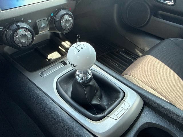 Used 2014 Summit White Chevrolet SS image 21