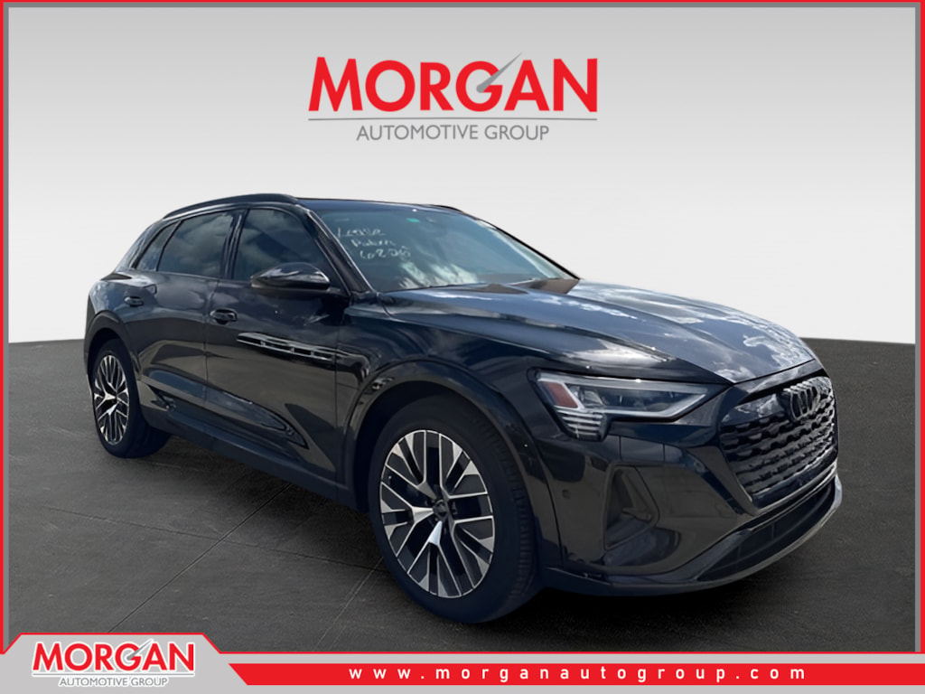 2024 Audi Q8 e-tron Prestige