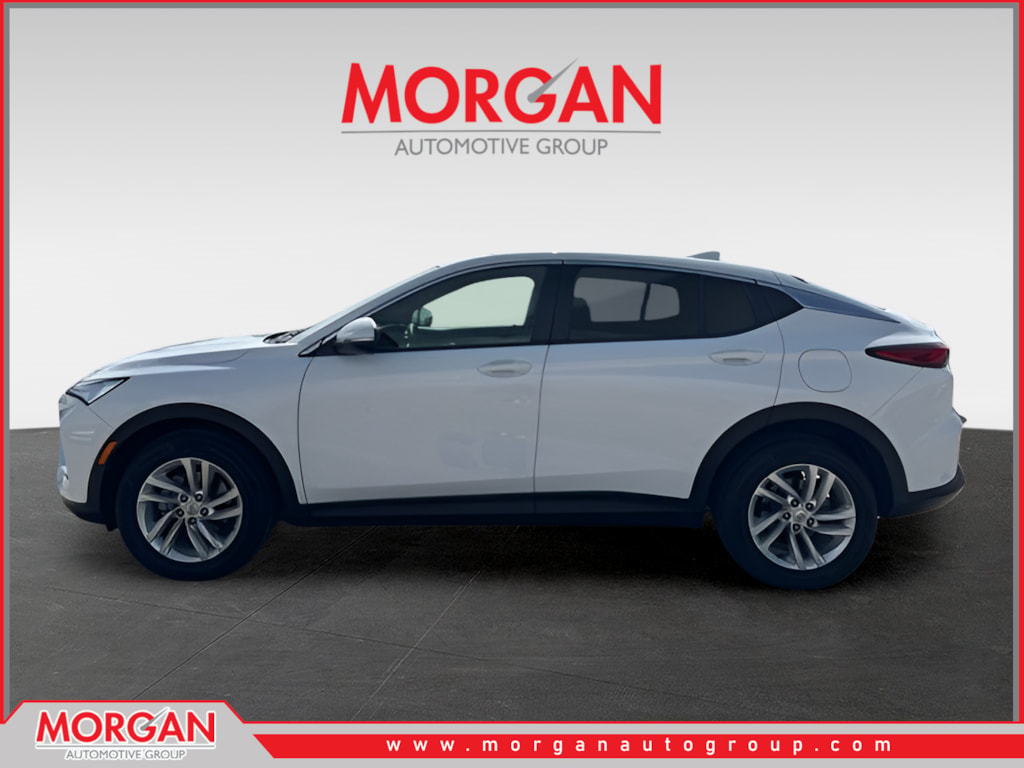 Used 2024 Summit White Buick Preferred image 6