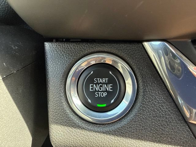 Used 2024 Summit White Buick Preferred image 25