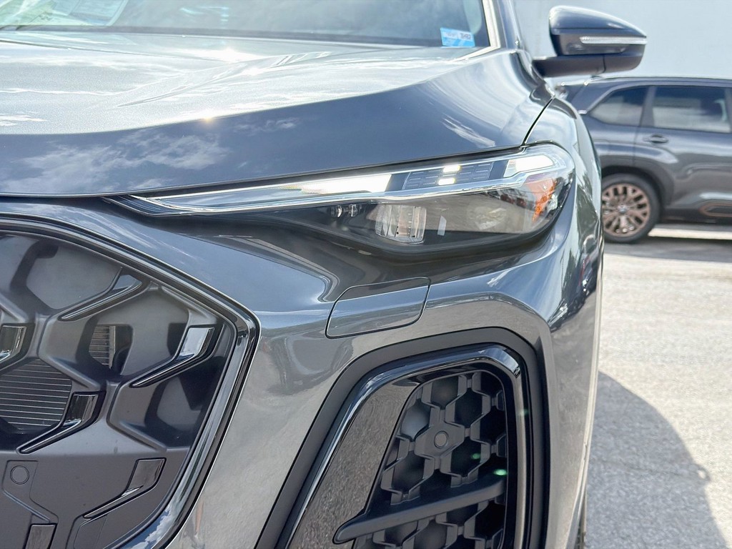 New 2026 Daytona Gray Pearl Effect Audi Premium Plus image 9