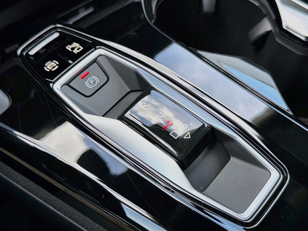 New 2026 Daytona Gray Pearl Effect Audi Premium Plus image 29