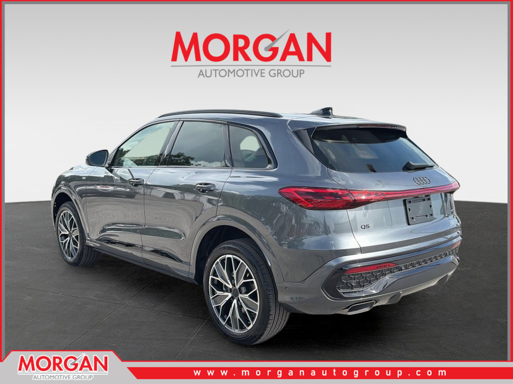 New 2026 Daytona Gray Pearl Effect Audi Premium Plus image 5