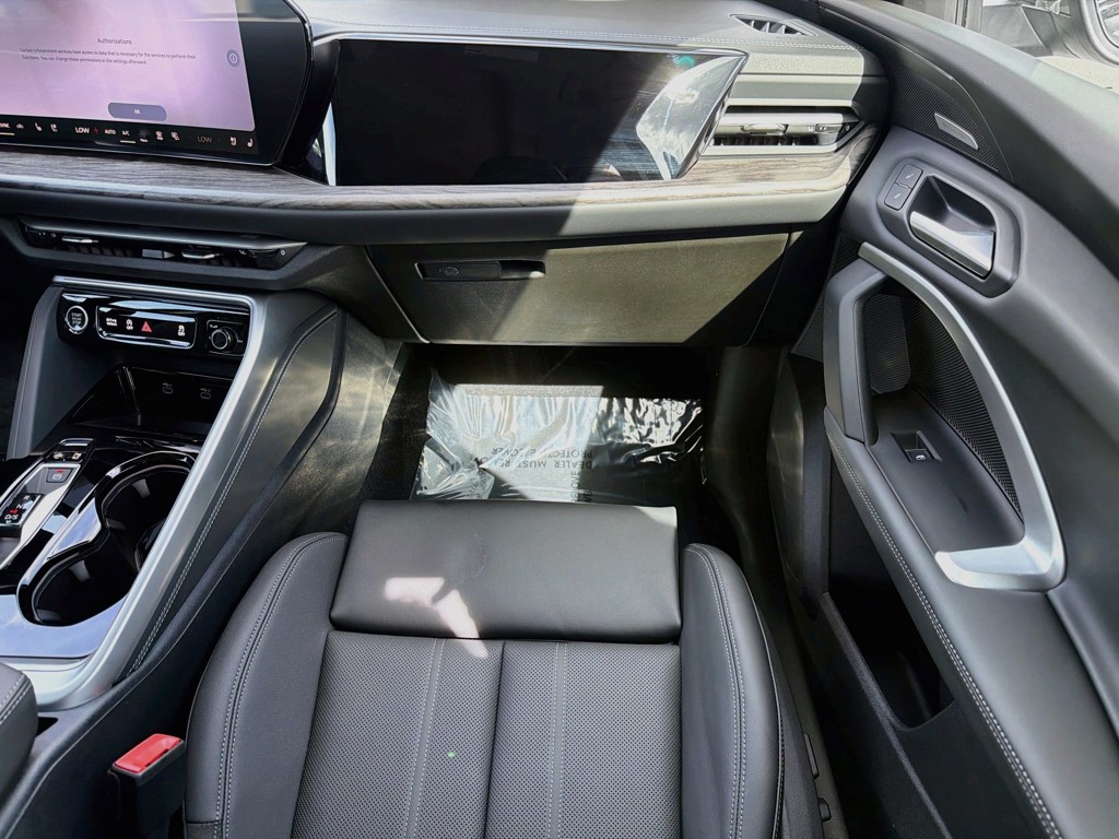 New 2026 Daytona Gray Pearl Effect Audi Premium Plus image 18