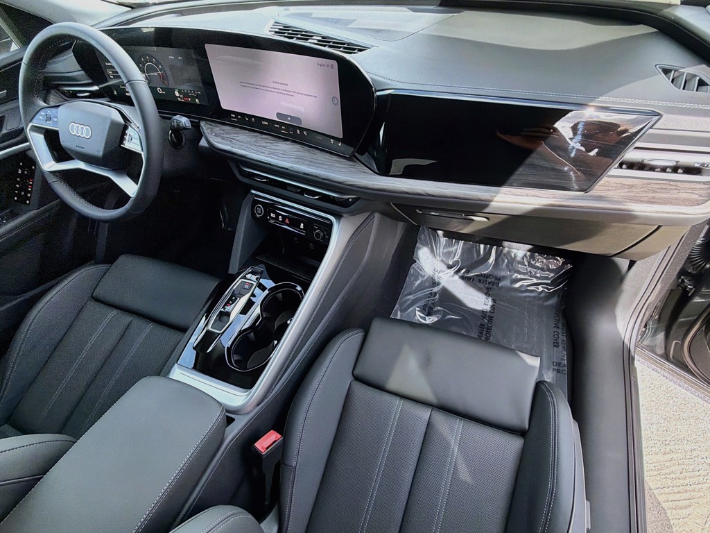 New 2026 Daytona Gray Pearl Effect Audi Premium Plus image 14