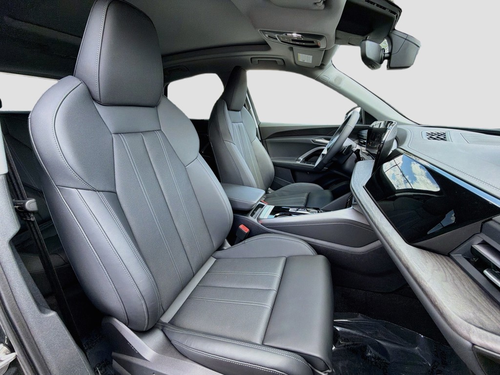 New 2026 Daytona Gray Pearl Effect Audi Premium Plus image 14
