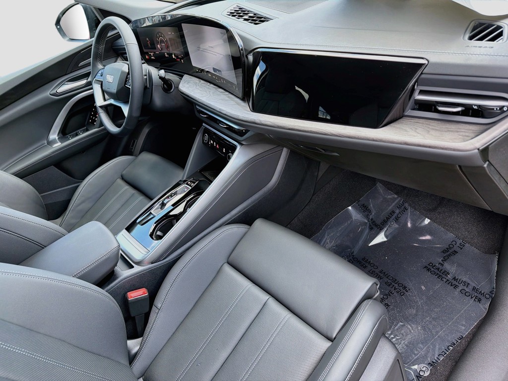 New 2026 Daytona Gray Pearl Effect Audi Premium Plus image 13