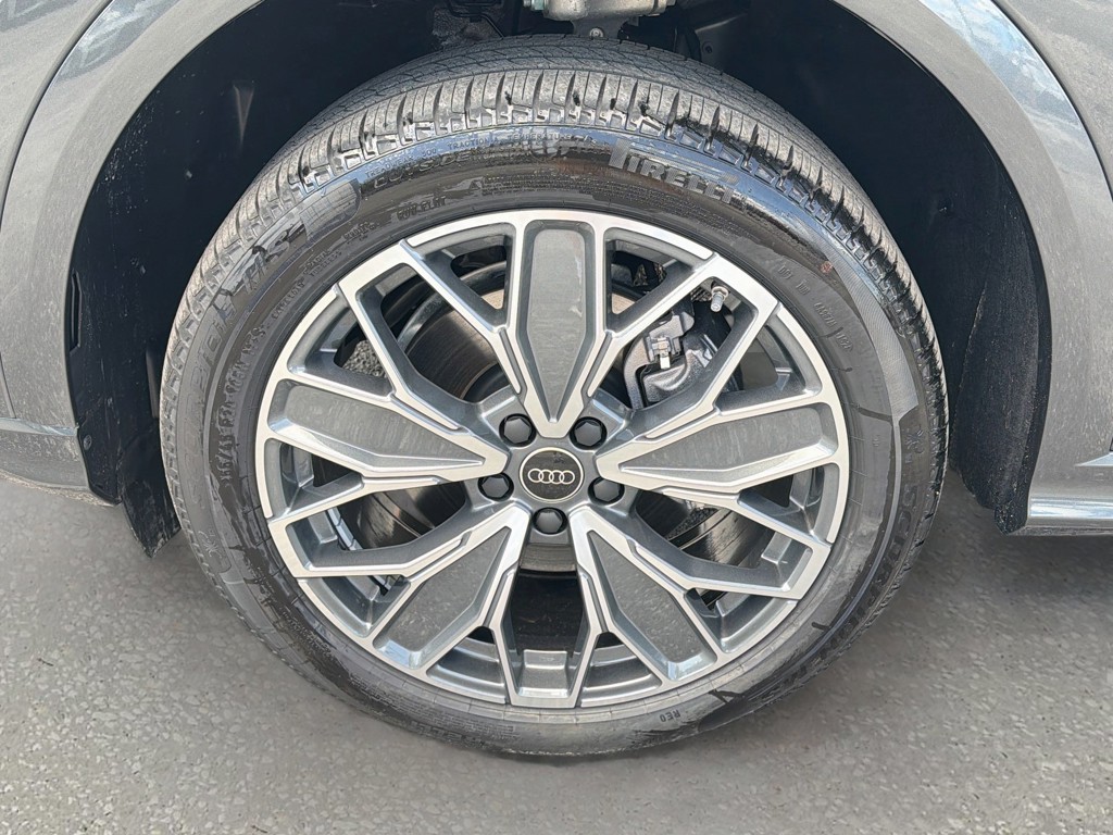 New 2026 Daytona Gray Pearl Effect Audi Premium Plus image 40