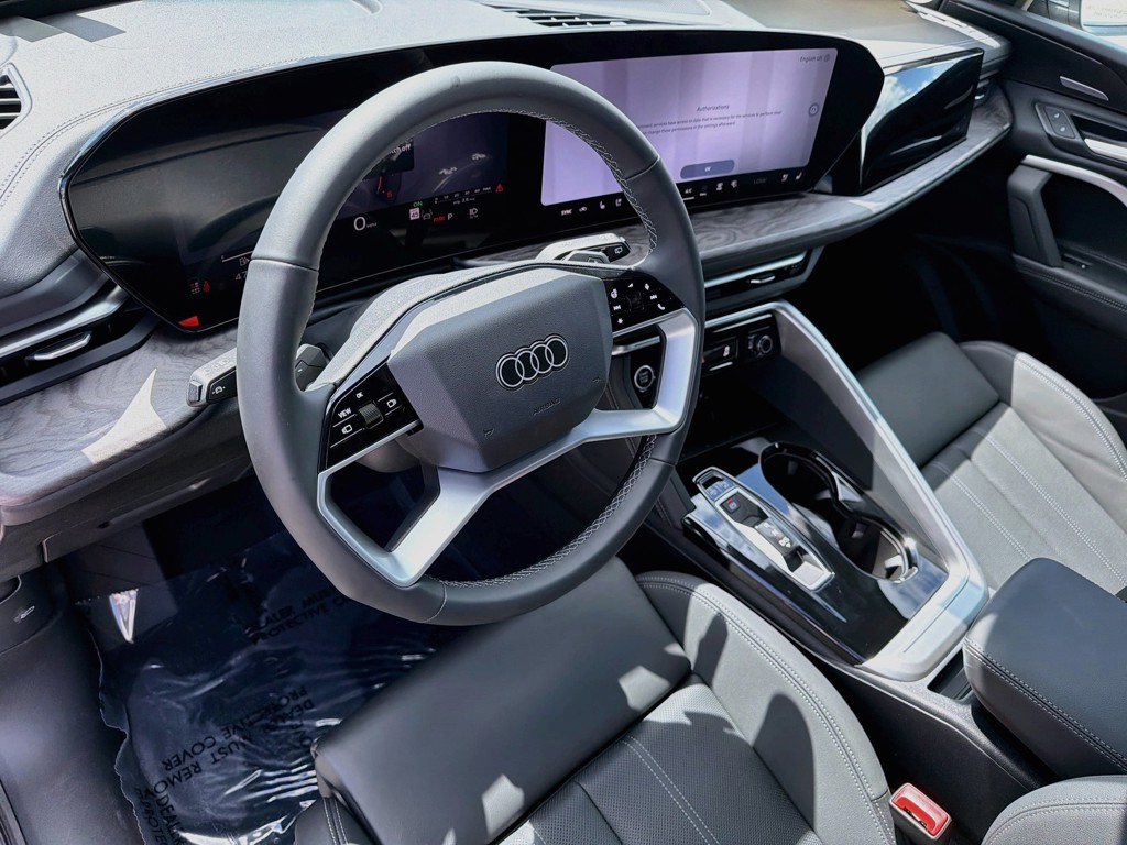 New 2026 Daytona Gray Pearl Effect Audi Premium Plus image 25