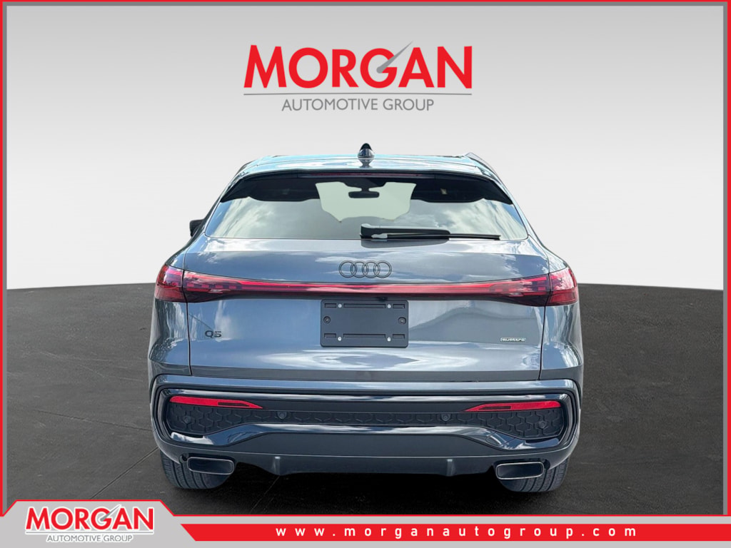 New 2026 Daytona Gray Pearl Effect Audi Premium Plus image 4