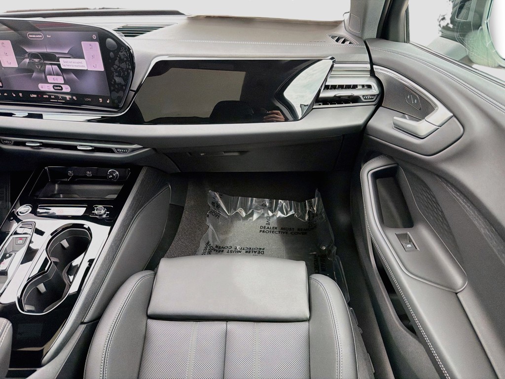 New 2026 Daytona Gray Pearl Effect Audi Premium Plus image 18