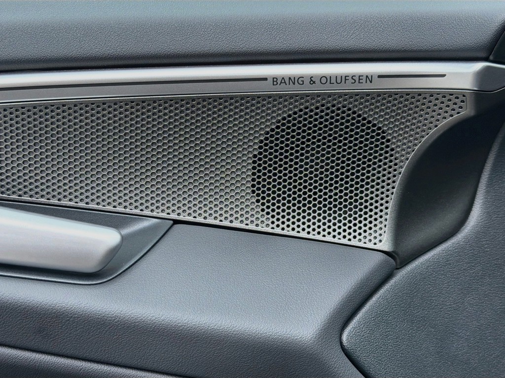 New 2026 Daytona Gray Pearl Effect Audi Premium Plus image 24