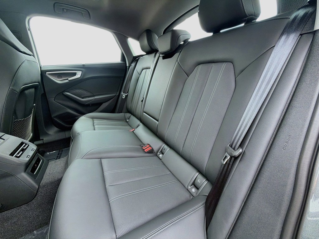 New 2026 Daytona Gray Pearl Effect Audi Premium Plus image 21