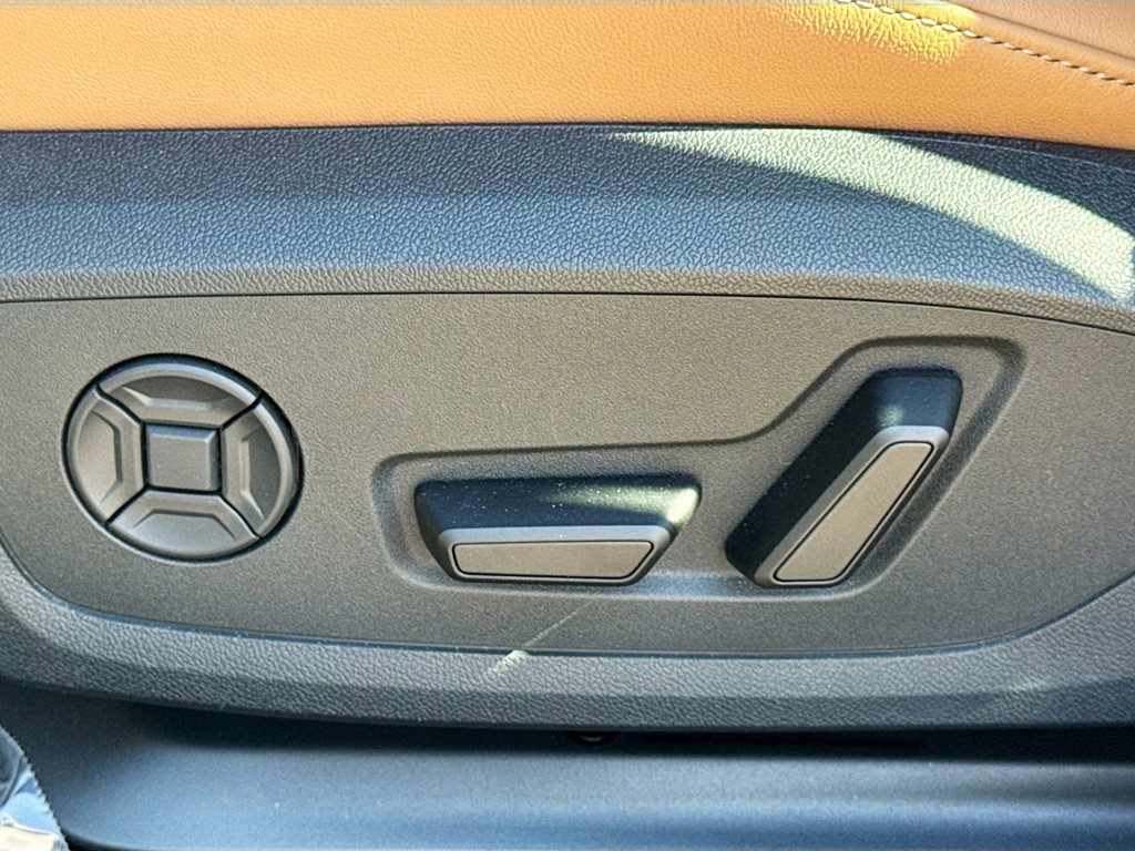 New 2026 Mythos Black Metallic Audi Premium image 24