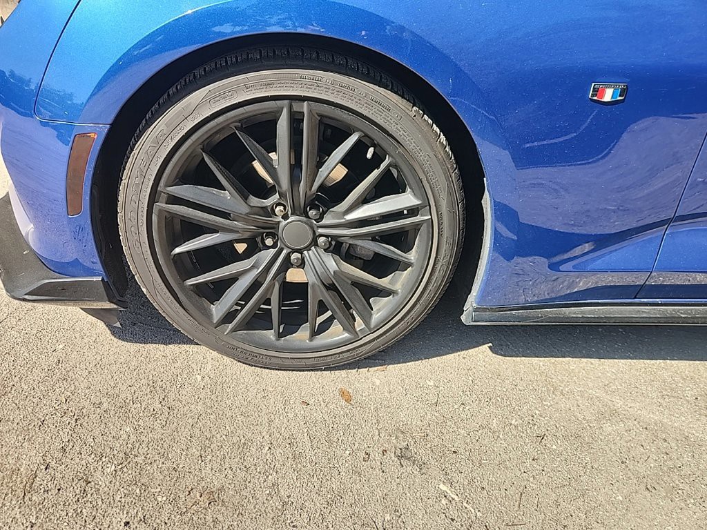Used 2019 Riverside Blue Metallic Chevrolet 1LT image 7