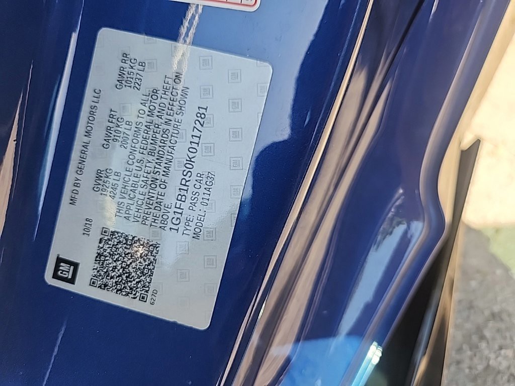 Used 2019 Riverside Blue Metallic Chevrolet 1LT image 8
