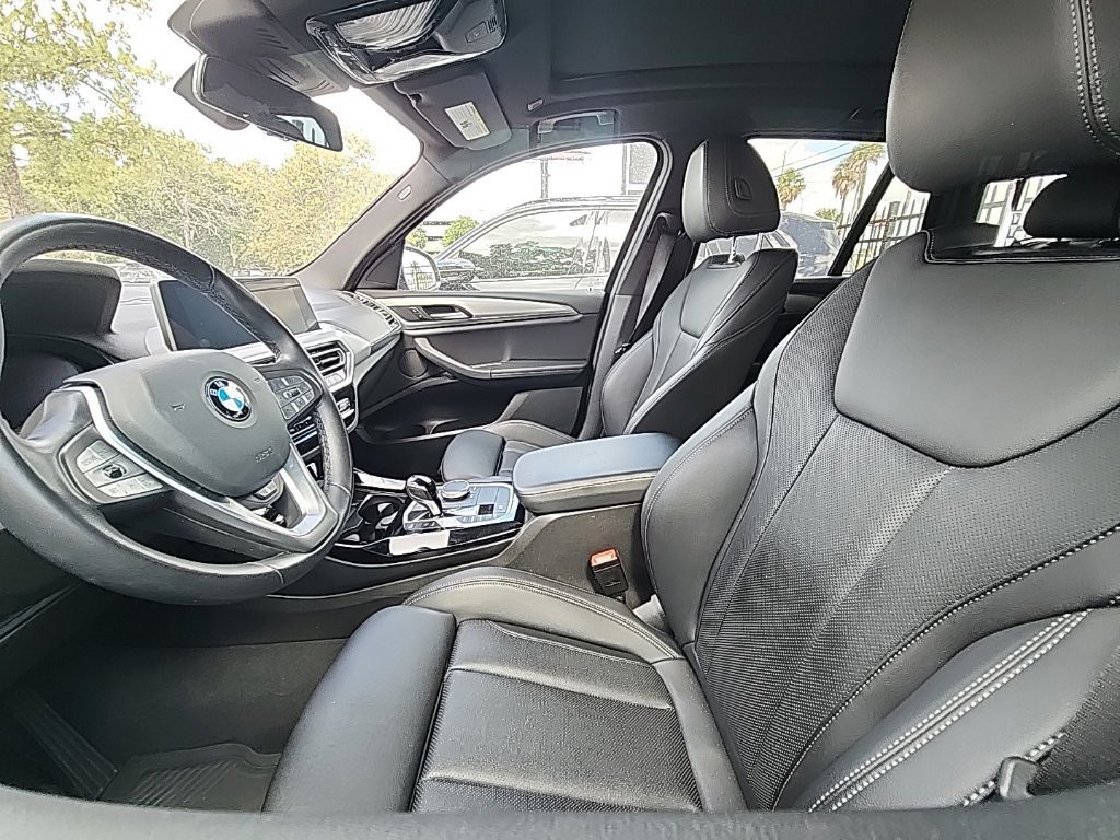 Used 2023 Mineral White Metallic BMW sDrive30i image 3