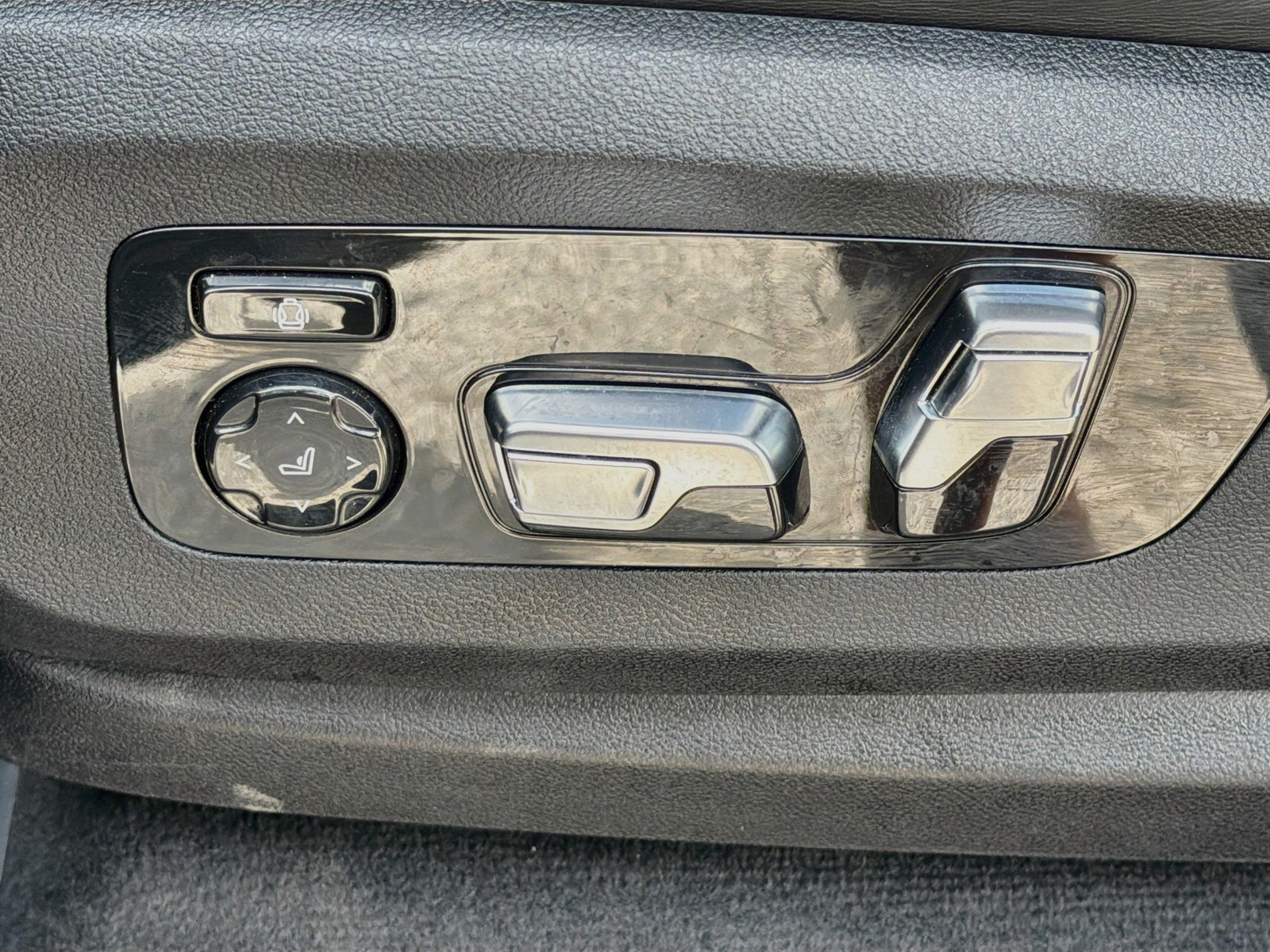 Used 2025 Black Sapphire Metallic BMW Competition image 25