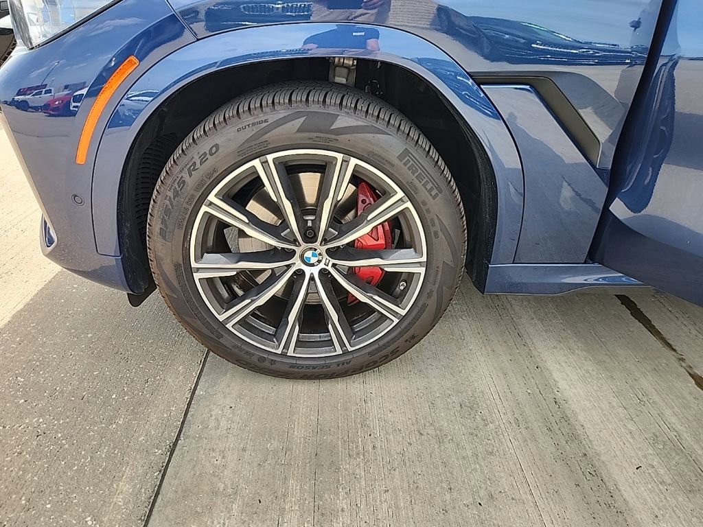 Certified Used 2023 Phytonic Blue Metallic BMW xDrive40i image 7