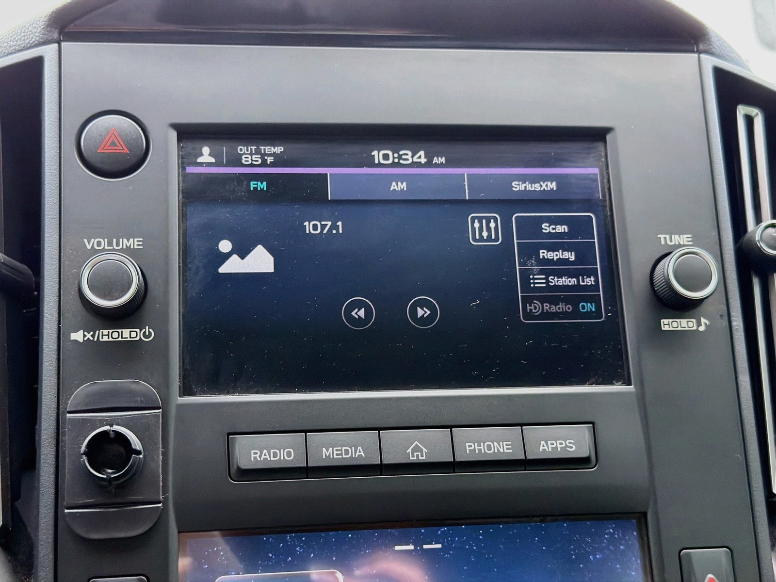 Used 2022 Sapphire Blue Subaru Base image 28