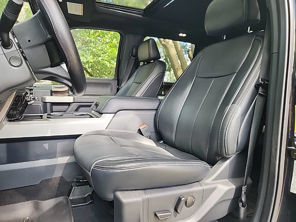 Used 2022 Agate Black Metallic Ford LARIAT image 2
