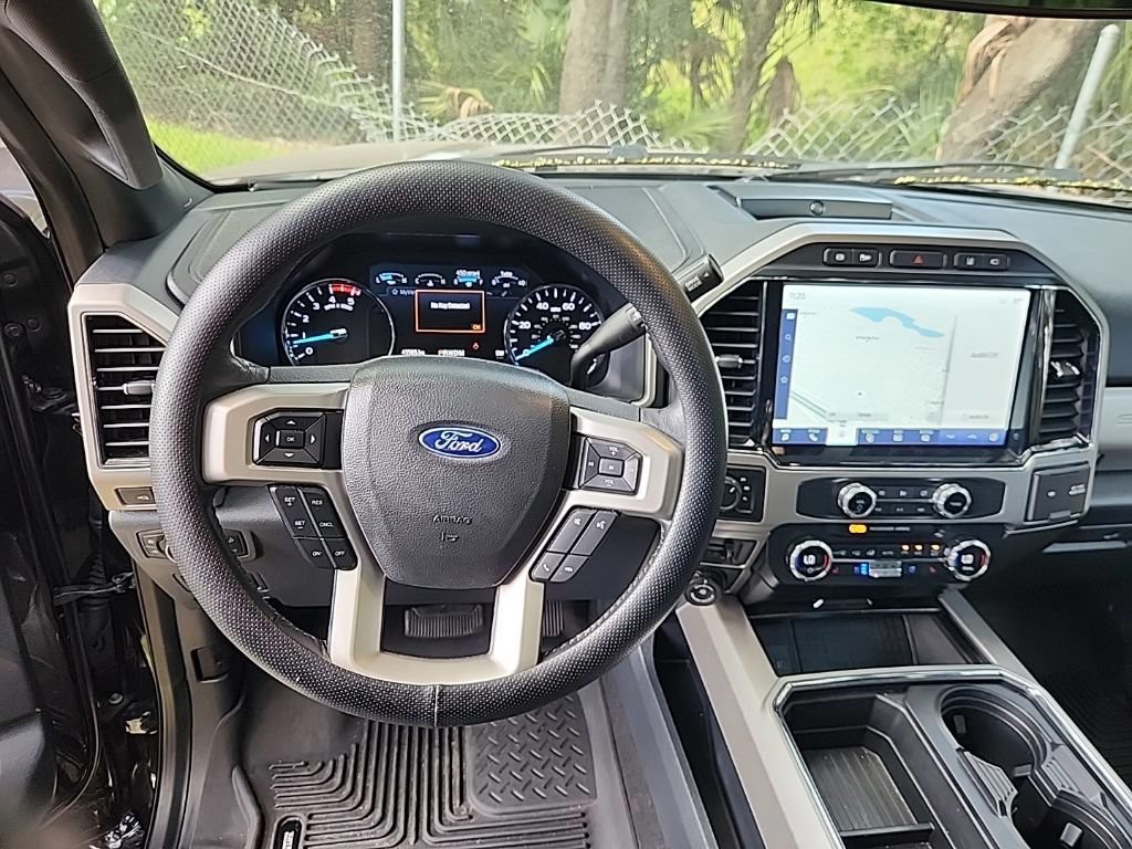 Used 2022 Agate Black Metallic Ford LARIAT image 4