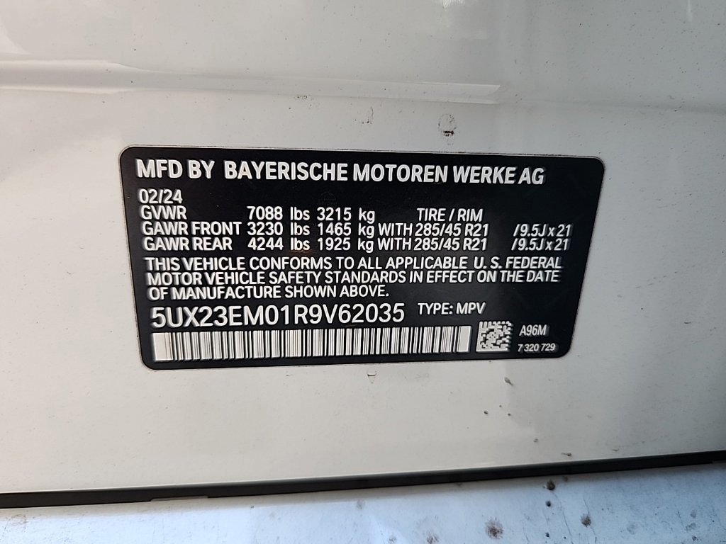 Used 2024 Mineral White Metallic BMW xDrive40i image 8