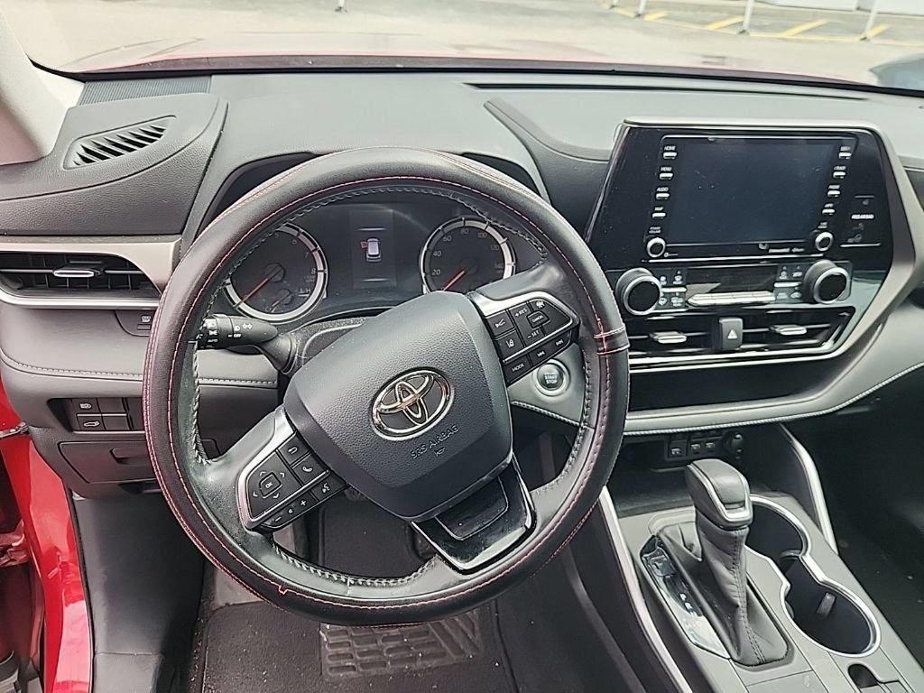 Used 2020 Ruby Flare Pearl Toyota LE image 4